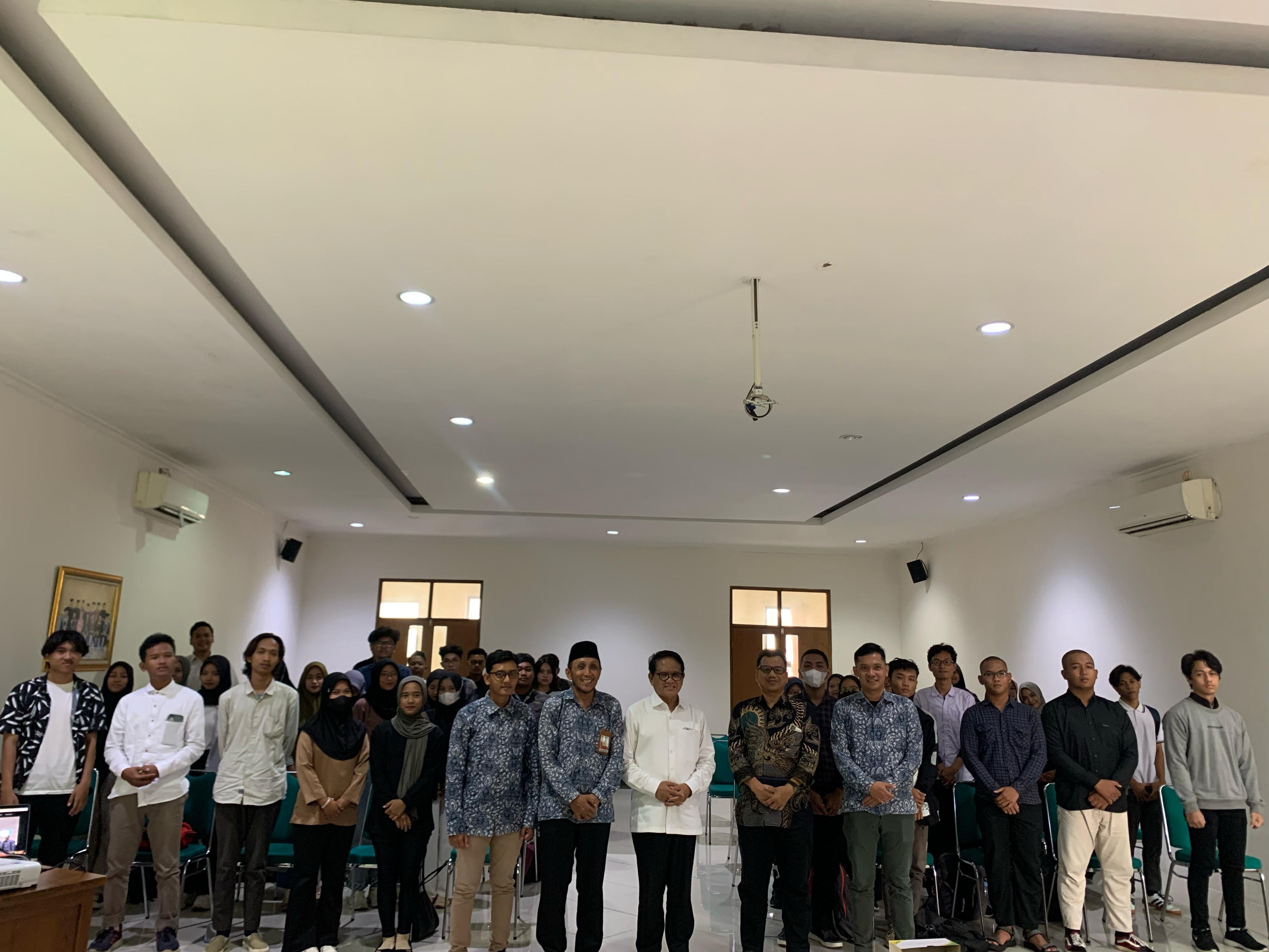 Mahasiswa Penerima Beasiswa Harus Memiliki Prestasi