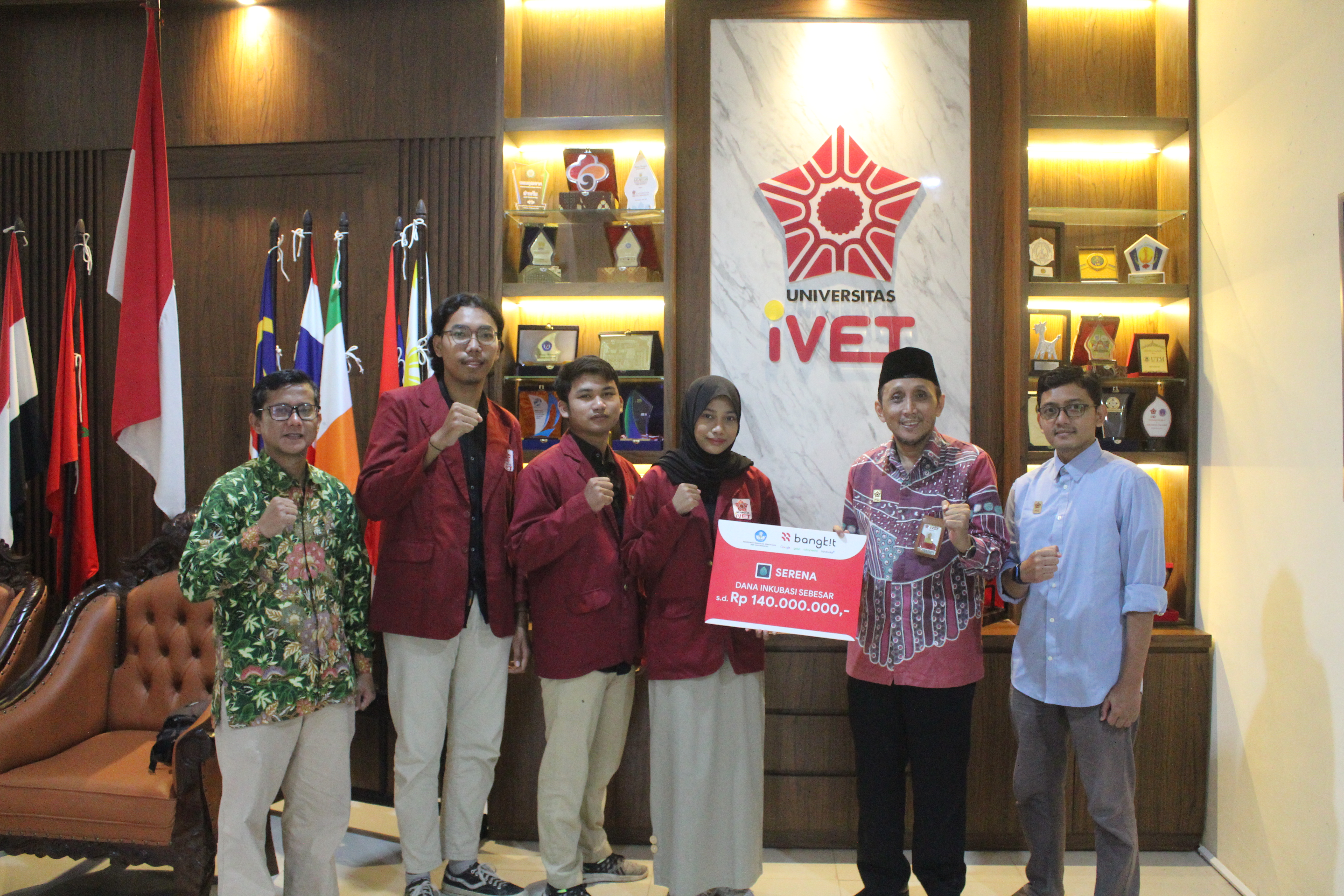 Mahasiswa Universitas Ivet Sukses Raih Pendanaan Bangkit Incubation 2023 Batch 2   
