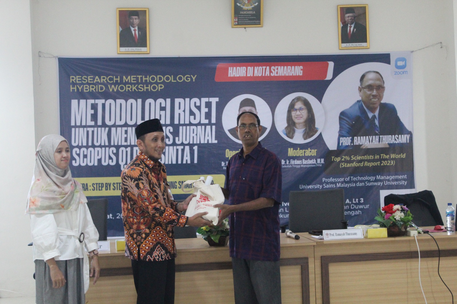 Universitas Ivet Sukses Selenggarakan Workshop Internasional