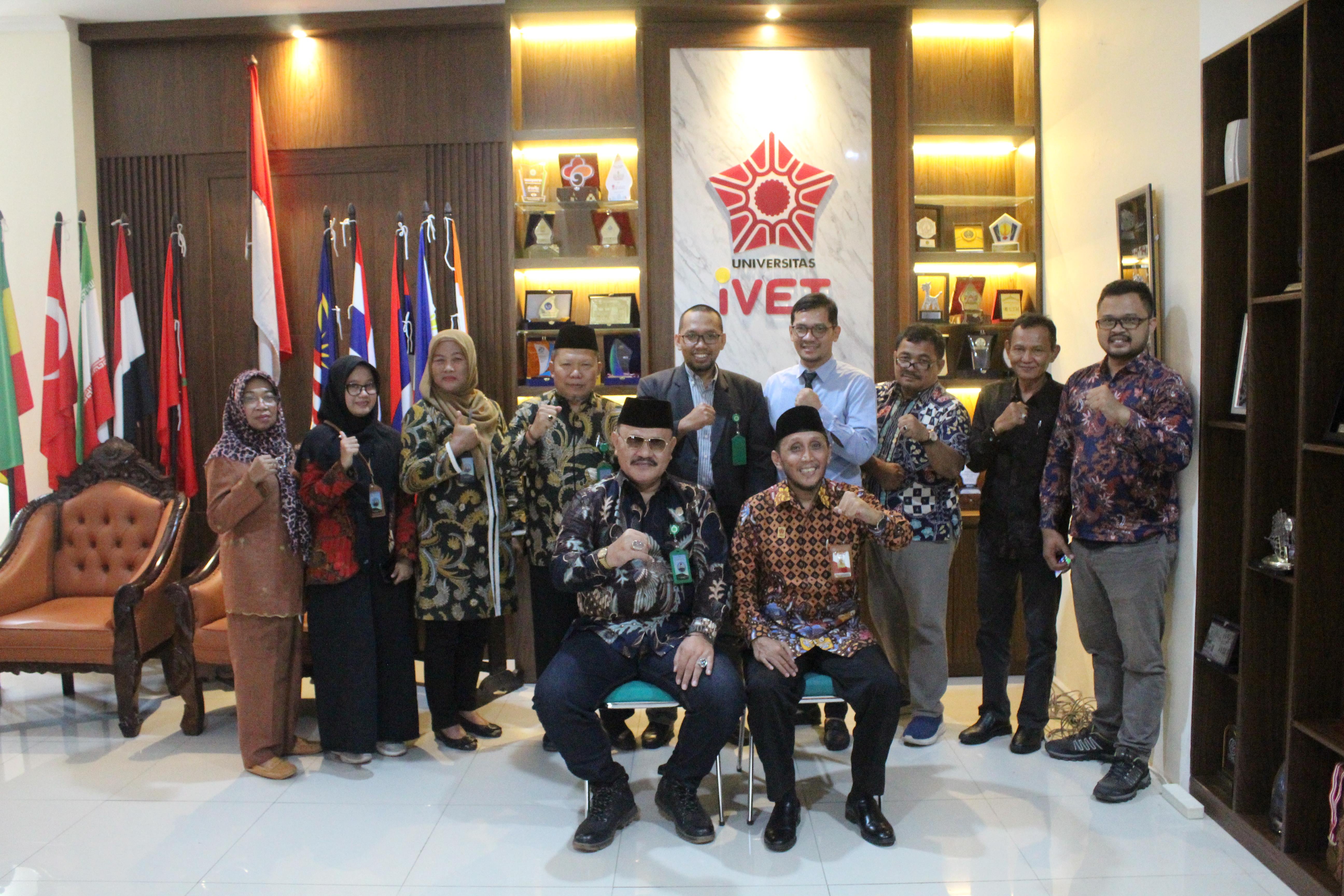 Universitas Ivet dan Undaris Ungaran Jalin Kerjasama