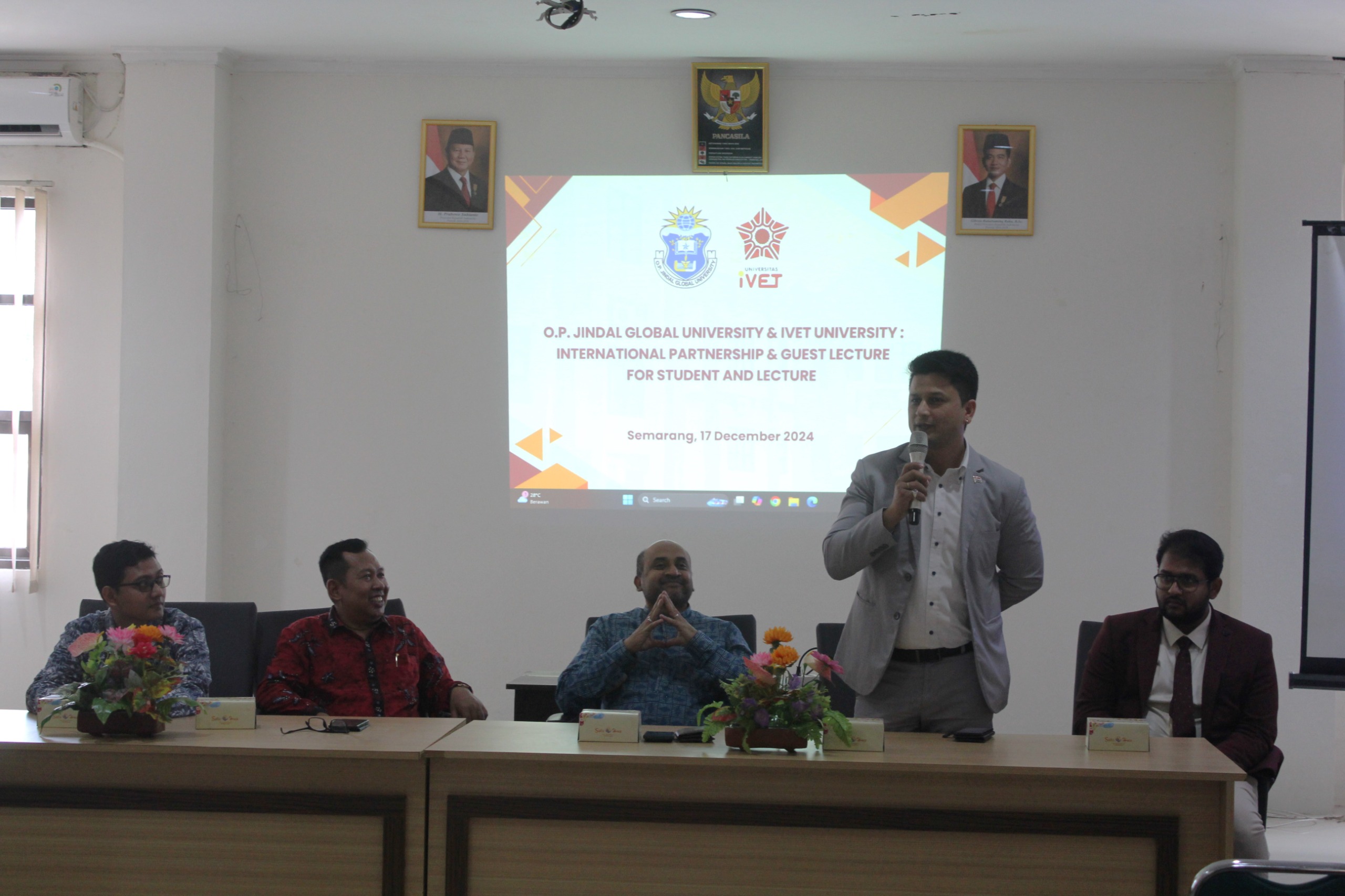 Adakan Kuliah Umum Universitas Ivet Bahas AI Hadirkan Dosen Tamu dari Luar Negeri