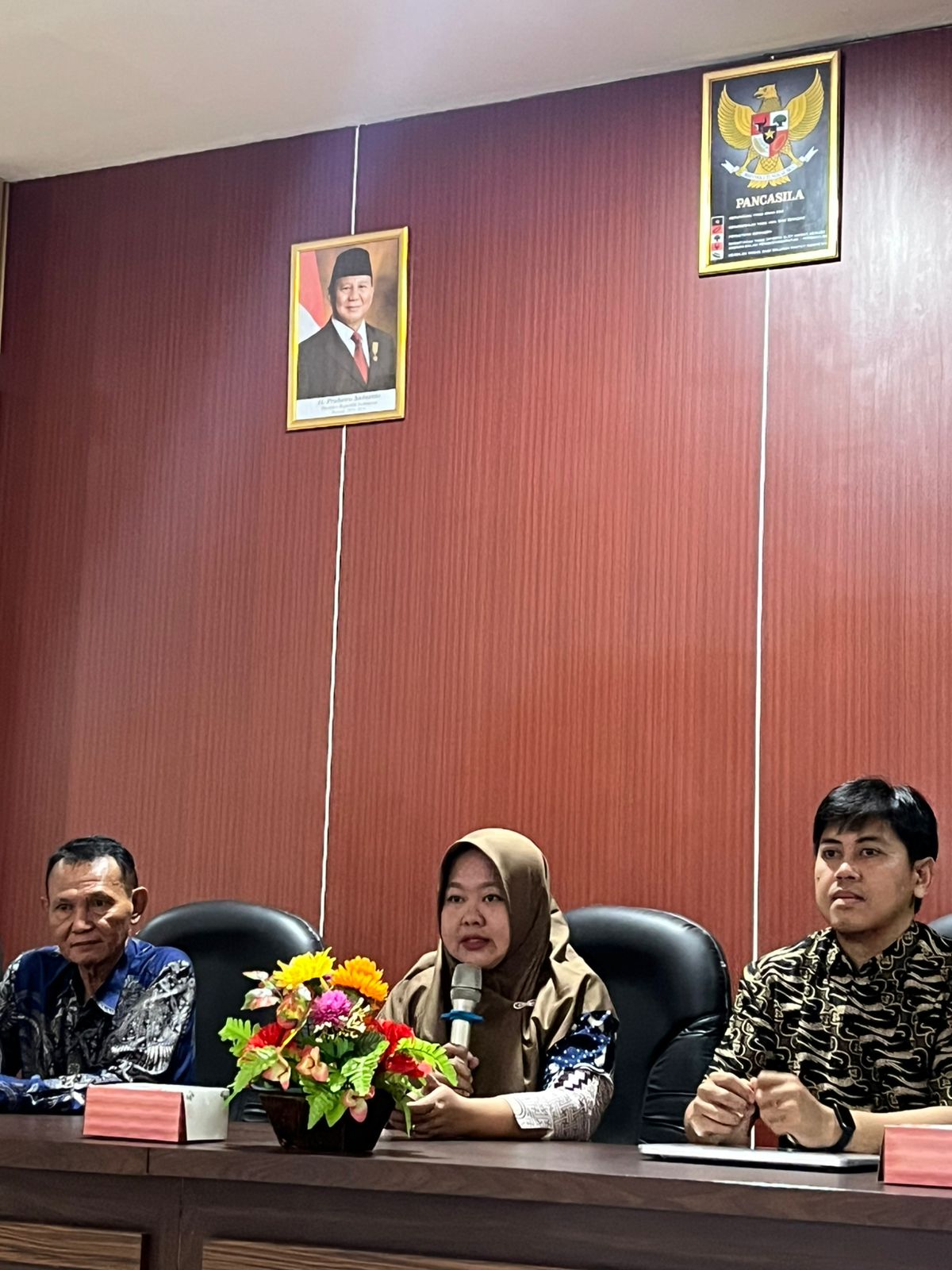 PRODI PPG UNISVET MENYELENGGARAKAN PELATIHAN AI UNTUK CALON GURU