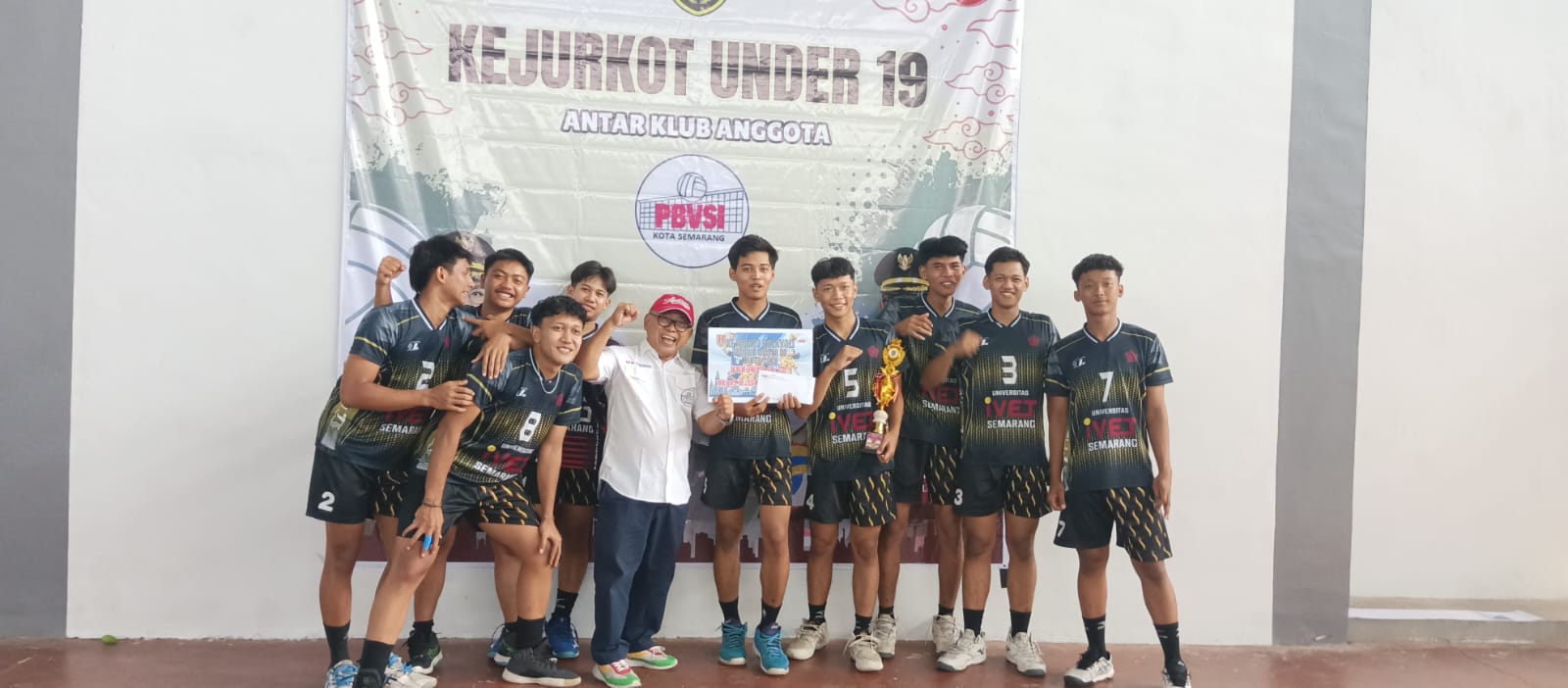 Tim Volley U-19 Unisvet Tampil Sebagai Runner Up